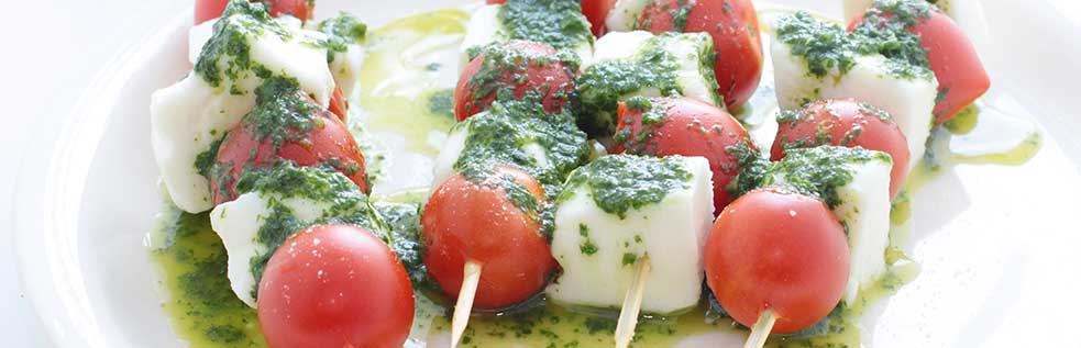 13 Brochetas de Queso de Cabra y Tomate Cherry