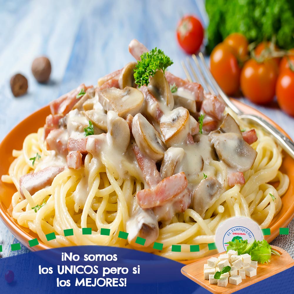 23 Pasta Cremosa con Tocino y Championes